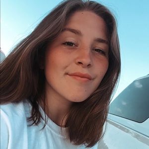 Meet your Posher, Katelynn